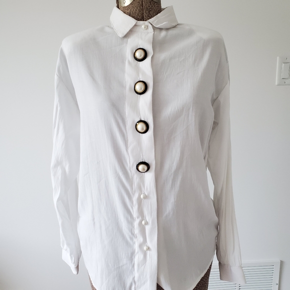 Vintage Tops - Vintage 90's 💋 white button down shirt